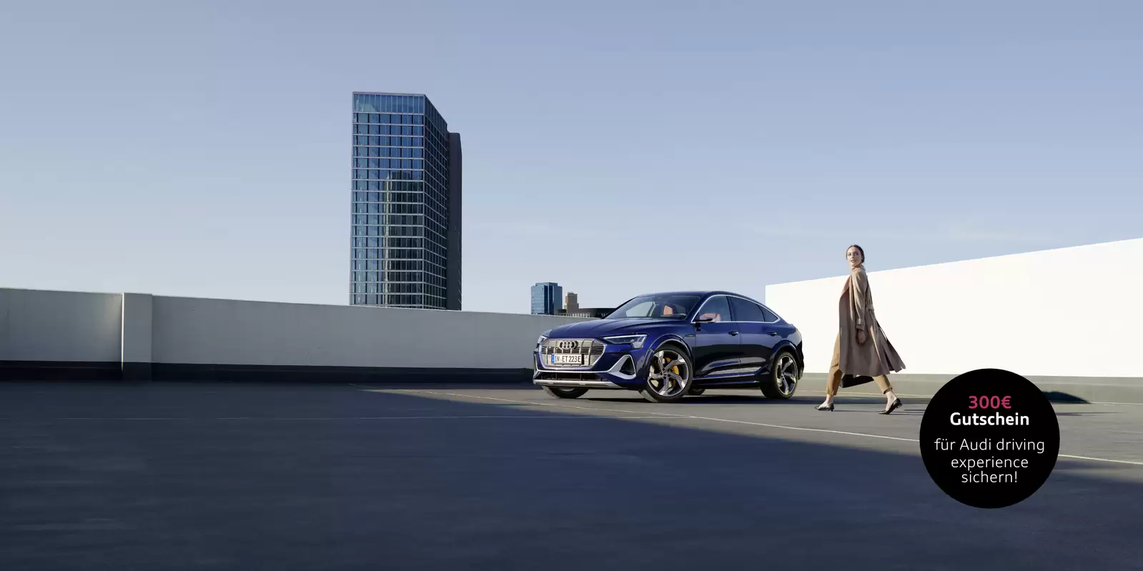 Audi e-tron auf winterlicher Straße